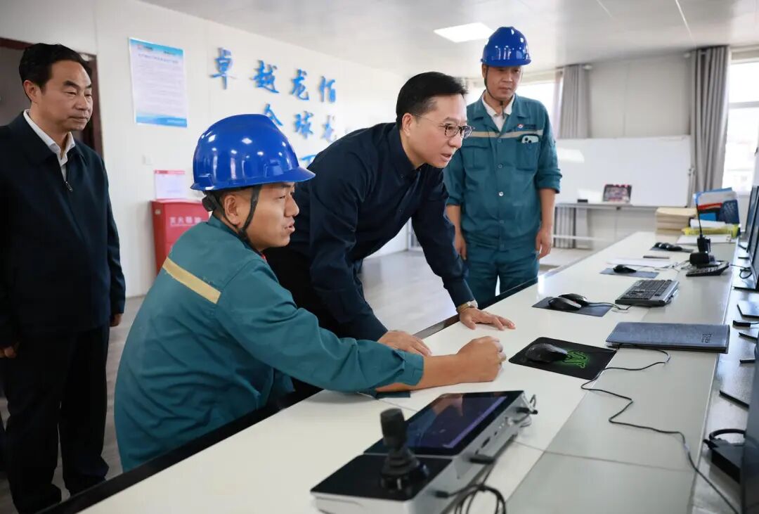 彭勇到南漳县调研检查安全生产和秋收工作