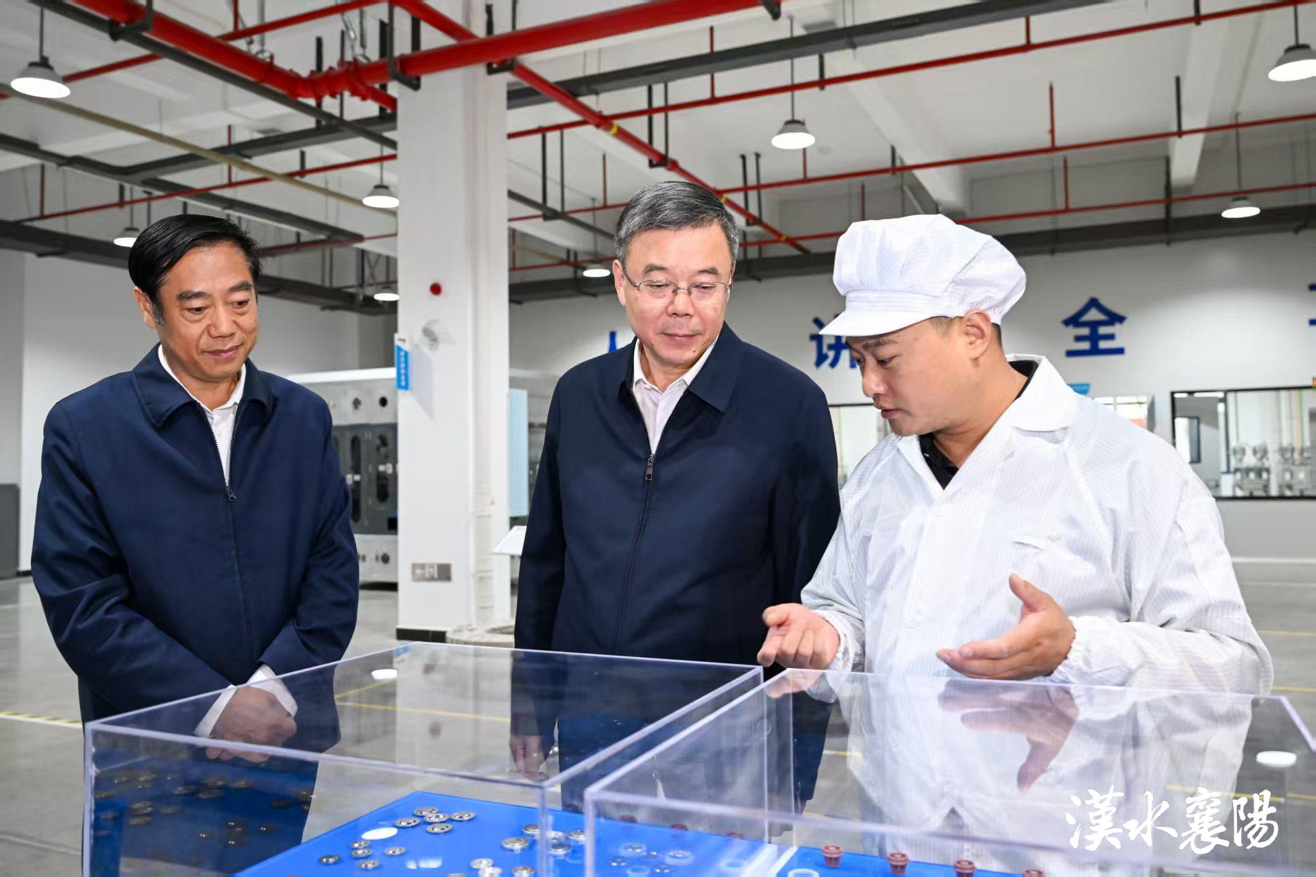 吴海涛：精准服务企业 强化项目支撑 全力推动县域经济高质量发展