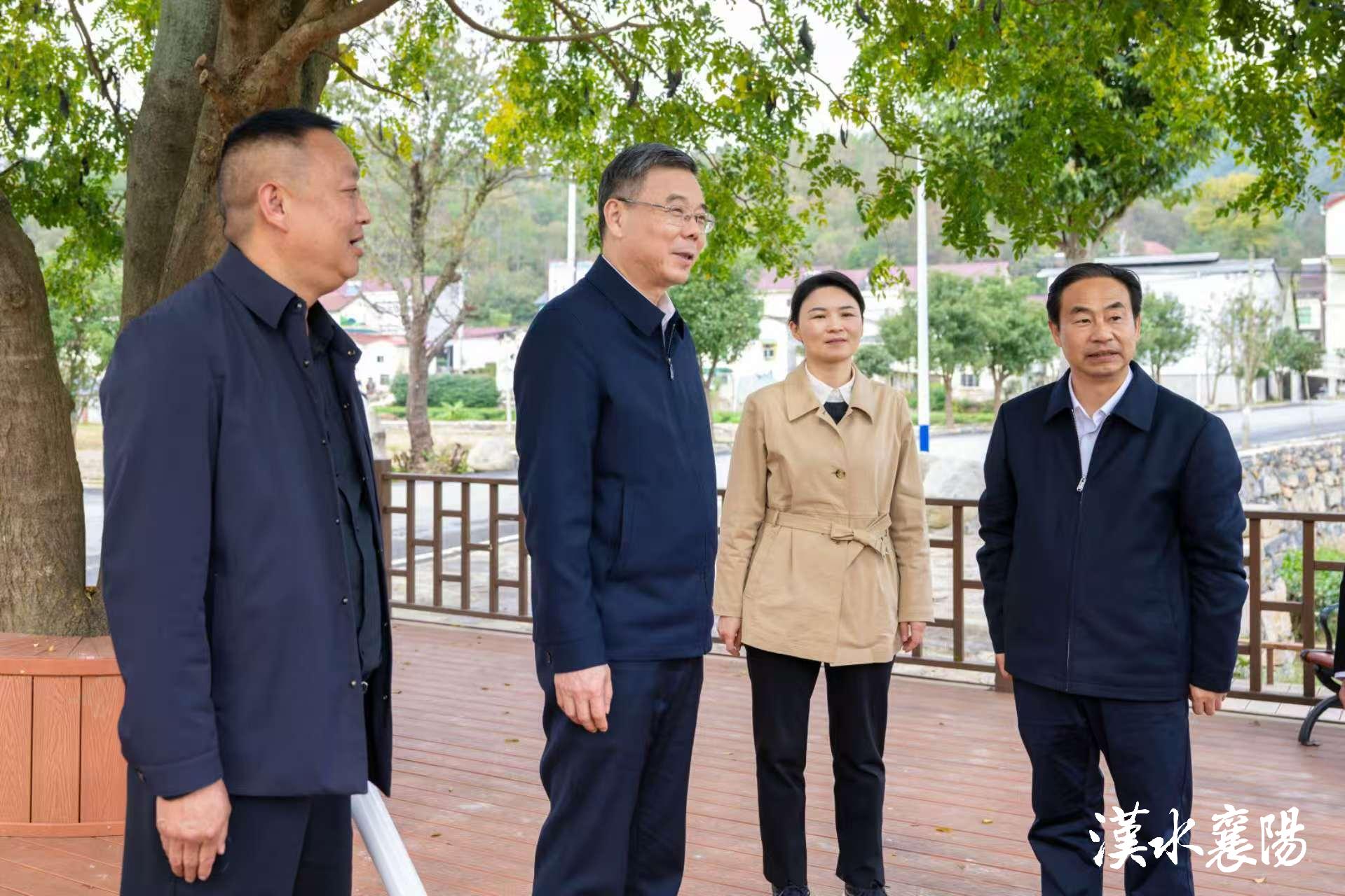 吴海涛到保康县宣讲党的二十届四中全会精神并开展调研