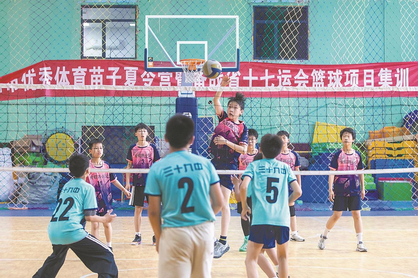 襄阳日报-2026-05-16-03-综合-排球小将展英姿(简图).jpg