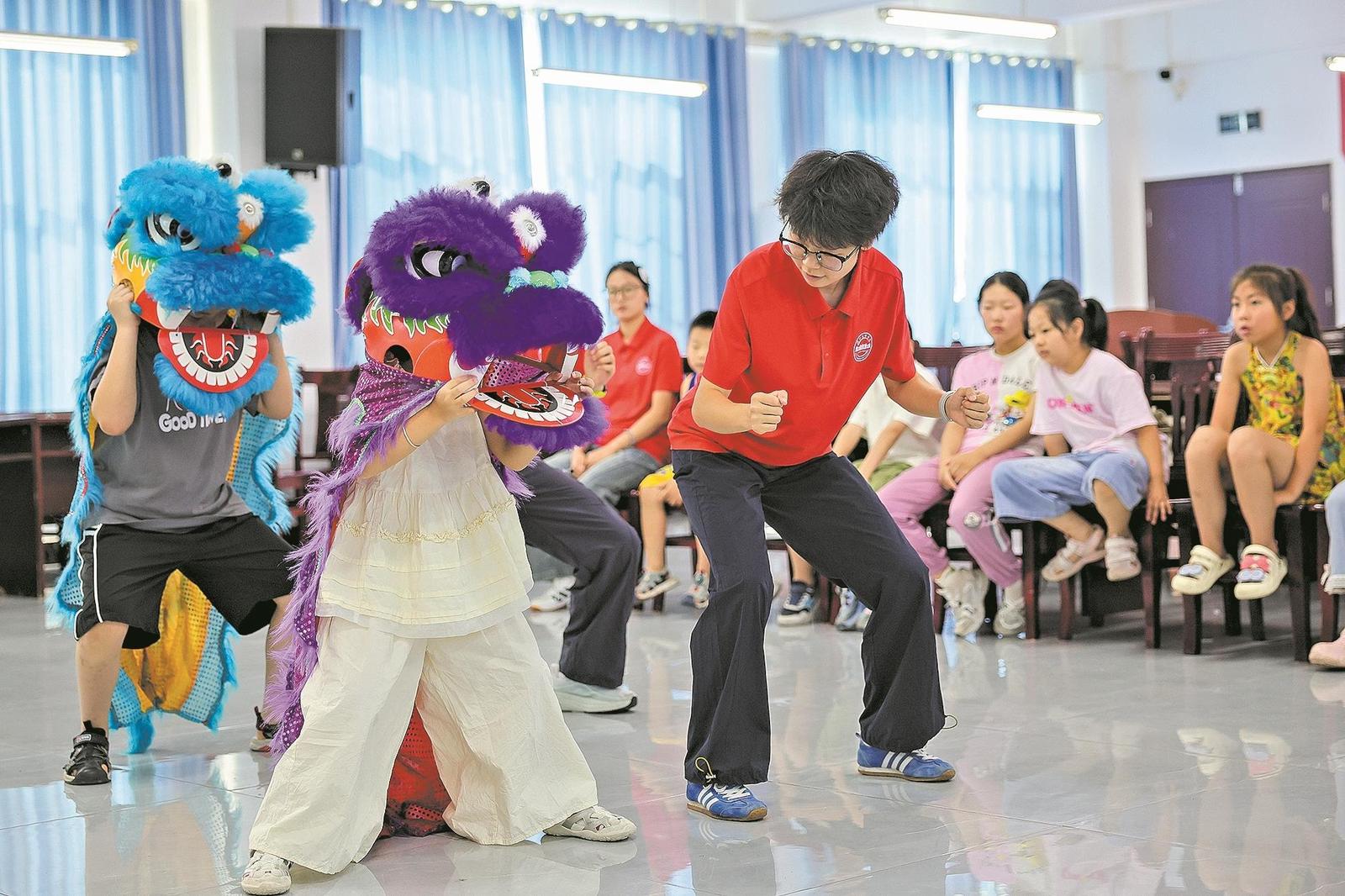暖心托管呵护多彩暑期-襄阳日报-2026-07-22-05(简图).jpg